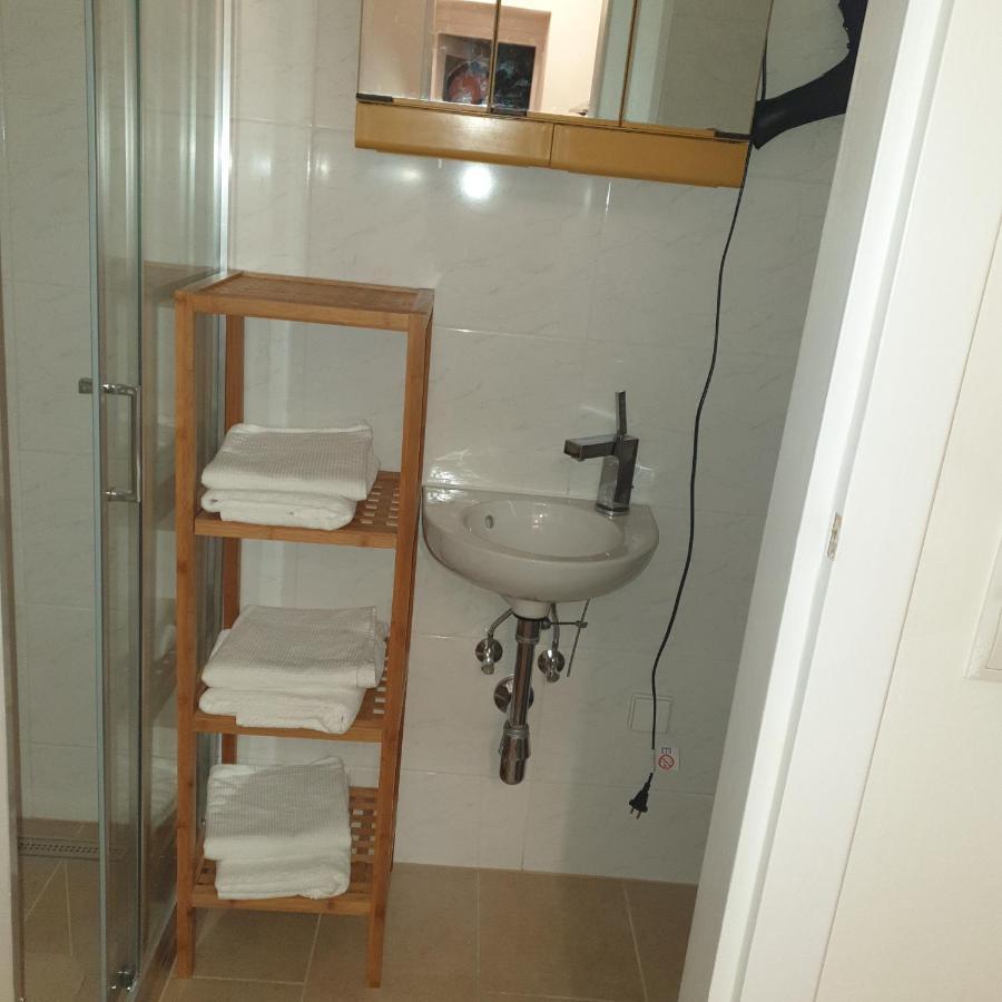Weisses Appartement Відень Екстер'єр фото